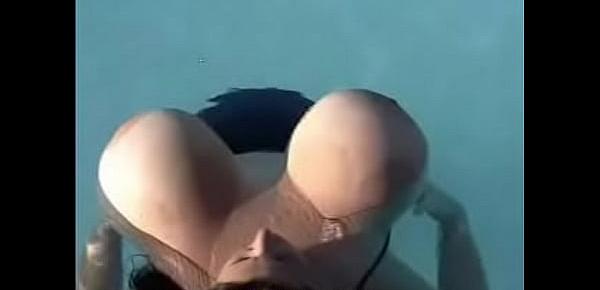 eMelons Serenity Davis downblouse in the pool